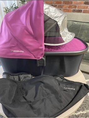 UPPAbaby bassinet- 2 colour covers